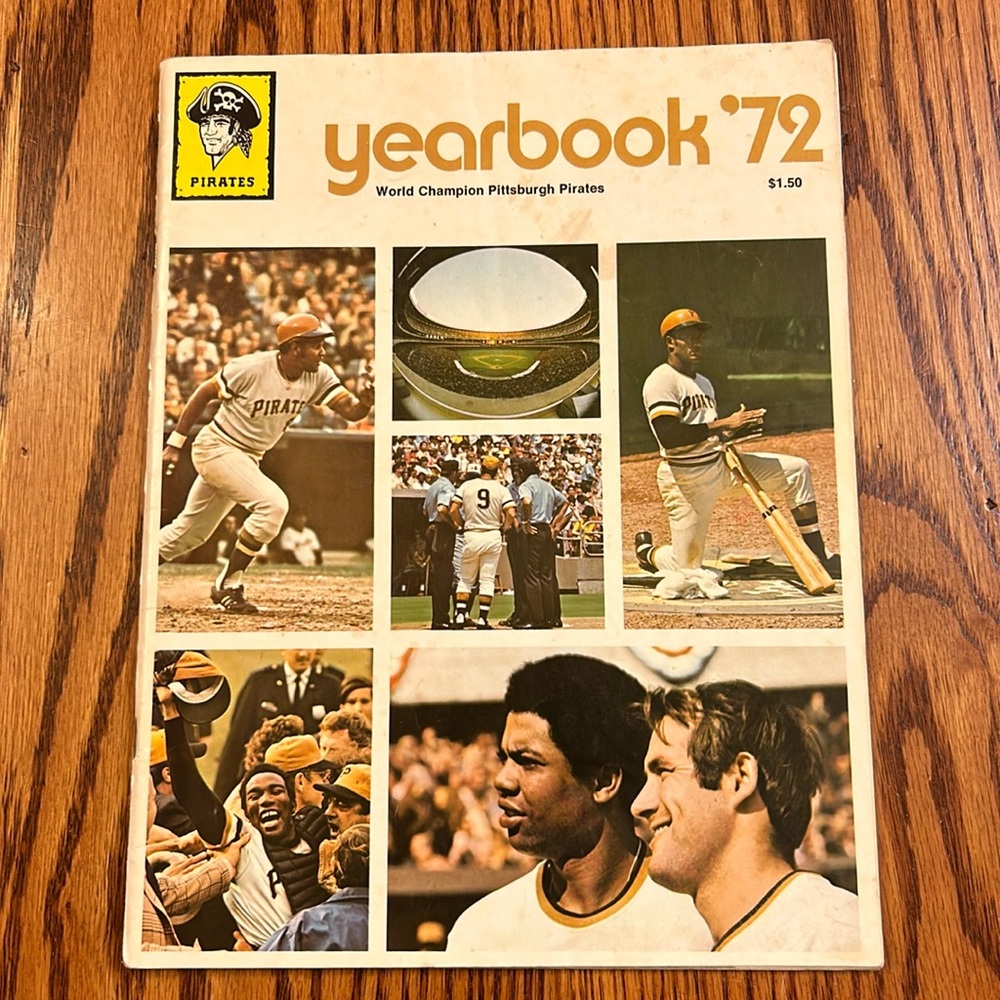 Vintage 1972 MLB Pittsburgh Pirates Baseball Official Yearbook Program
